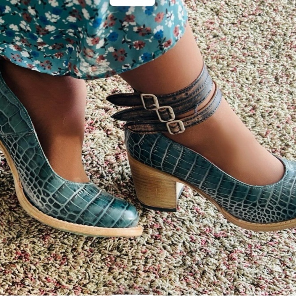 Freebird “Randi” Turquoise Croco